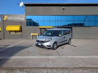 Usata Fiat Doblò Lounge 105 CV (77 kW) 2022 Argento Monovolume