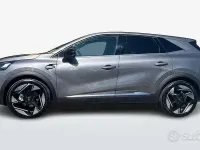 Usata Renault Symbioz Iconic 140 CV (102 kW) 2025 Grigio SUV