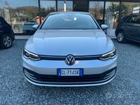 Usata VW Golf VIII Life 150 CV (110 kW) 2022 Grigio Berlina
