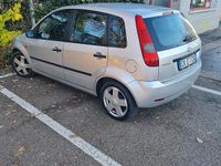 Usata Ford Fiesta 2003 Grigio Berlina