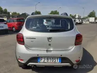 Usata Dacia Sandero Stepway 90 CV (66 kW) 2017 Argento Utilitaria