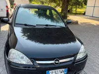 Usata Opel Corsa 69 CV (50 kW) 2004 Nero Utilitaria