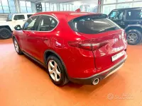 Begagnad Alfa Romeo Stelvio Super 179 HK (131 kW) 2017 Röd SUV