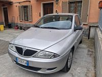 Usata Lancia Ypsilon 60 CV (44 kW) 2003 Grigio Utilitaria