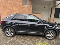 Usata VW T-Roc 150 CV (110 kW) 2019 Nero SUV