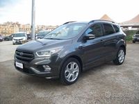Usata Ford Kuga ST-Line 119 CV (87 kW) 2017 Grigio SUV