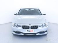 usata BMW 320 d xDrive Touring Luxury Line/NAVIGATORE/FARI LED