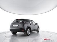 Usado Peugeot 2008 Active 101 HP (74 kW) 2023 Cinzento SUV
