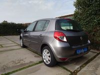 usata Renault Clio III Luxe 85 CV ok neopatentati