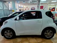 Usata Toyota iQ Lounge 68 CV (50 kW) 2009 Bianco Utilitaria