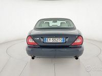 Usata Jaguar XJR 396 CV (291 kW) 2004 Verde Berlina