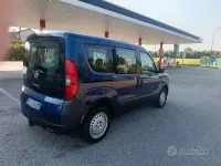 Usata Fiat Doblò 120 CV (88 kW) 2013 Bluazzurro Monovolume