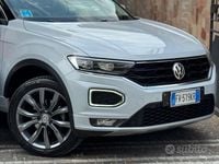 Usata VW T-Roc Advance 115 CV (84 kW) 2019 Grigio SUV