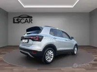 Usata VW T-Cross Style 110 CV (80 kW) 2021 Grigio SUV