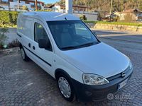 Usata Opel Combo 101 CV (74 kW) 2005 Bianco Monovolume