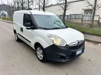 Usata Opel Combo 90 CV (66 kW) 2016 Monovolume