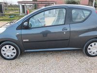 Usata Peugeot 107 68 CV (50 kW) 2007 Grigio Utilitaria