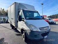 Usata Iveco 35.12 116 CV (85 kW) 2007 Bianco Furgone