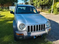 Second-hand Jeep Cherokee 143 CP (105 kW) 2003 SUV