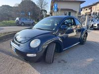 Usata VW New Beetle 116 CV (85 kW) 2000 Blu Utilitaria