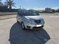Usata Lancia Musa S 95 CV (69 kW) 2011 Grigio Monovolume