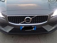Usata Volvo V60 CC 190 CV (139 kW) 2019 Blu Station wagon