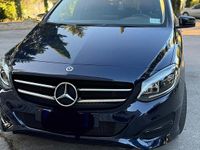 Usata Mercedes B180 109 CV (80 kW) 2018 Blu Utilitaria