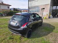 Usata Lancia Ypsilon 69 CV (50 kW) 2014 Nero Utilitaria