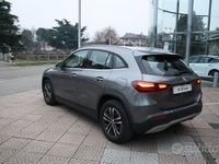 Usata Mercedes GLA200 Business 150 CV (110 kW) 2023 Grigio SUV