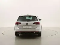 Usata VW Passat Alltrack 200 CV (147 kW) 2023 Bianco Station wagon