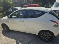 Usata Lancia Ypsilon Gold 69 CV (50 kW) 2018 Bianco Utilitaria