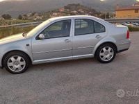 Usata VW Bora 105 CV (77 kW) 2002 Grigio Berlina