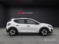Nuevo Dacia Sandero Stepway 101 CV (74 kW) 2026 Blanco Berlina