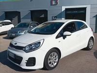 Usata Kia Rio City 86 CV (63 kW) 2015 Bianco Berlina