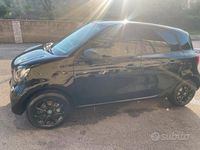 Begagnad Smart ForFour 64 HK (47 kW) 2017 Svart Halvkombi