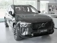 Nuova Volvo XC90 Plus 250 CV (183 kW) 2026 Nero metallizzato SUV
