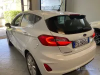 Usata Ford Fiesta Titanium 85 CV (62 kW) 2019 Bianco Utilitaria