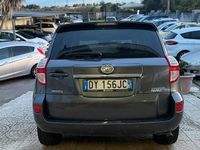Usata Toyota RAV4 Luxury 150 CV (110 kW) 2009 Giallo SUV