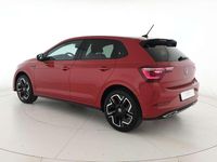 Nuova VW Polo R-line Plus 116 CV (85 kW) 2026 Kings red metallizzato nero Utilitaria