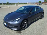 Usata Tesla Model 3 Standard Range 88 kW (120 CV) 2021 Grigio Berlina