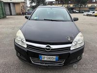 Usata Opel Astra Cosmo 125 CV (91 kW) 2008 Nero Station wagon