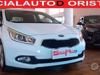 Begagnad Kia Ceed 110 HK (80 kW) 2013 Vit Halvkombi
