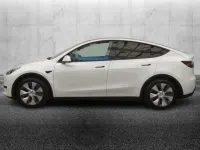 Usata Tesla Model Y RWD 88 kW (120 CV) 2024 Bianco SUV