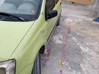Usata Fiat Panda 69 CV (50 kW) 2005 Verde Utilitaria