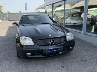 Usata Mercedes SLK320 217 CV (159 kW) 2001 Nero Cabrio