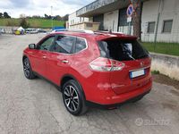 Usata Nissan X-Trail Acenta Premium 131 CV (96 kW) 2015 Rosso SUV