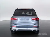 Usata Mercedes GLB200 150 CV (110 kW) 2020 Grigio SUV