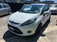 Usata Ford Fiesta 82 CV (60 kW) 2009 Bianco Berlina