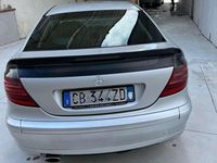 Usata Mercedes C220 Avantgarde 143 CV (105 kW) 2002 Grigio Coupé