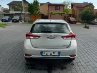 Usata Toyota Auris 90 CV (66 kW) 2016 Grigio Berlina